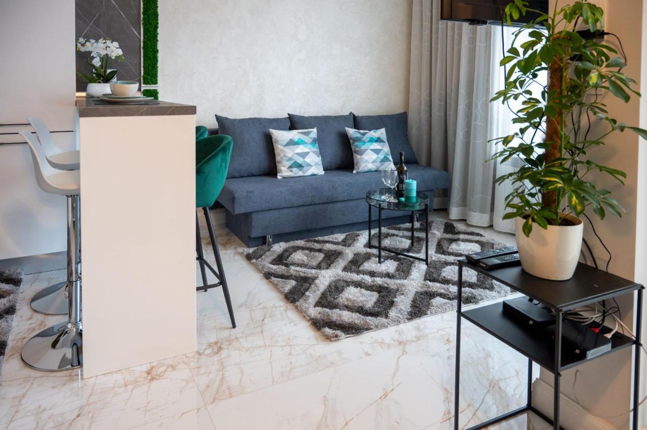 Modern Central Studio Apartment Sofia Luaran gambar