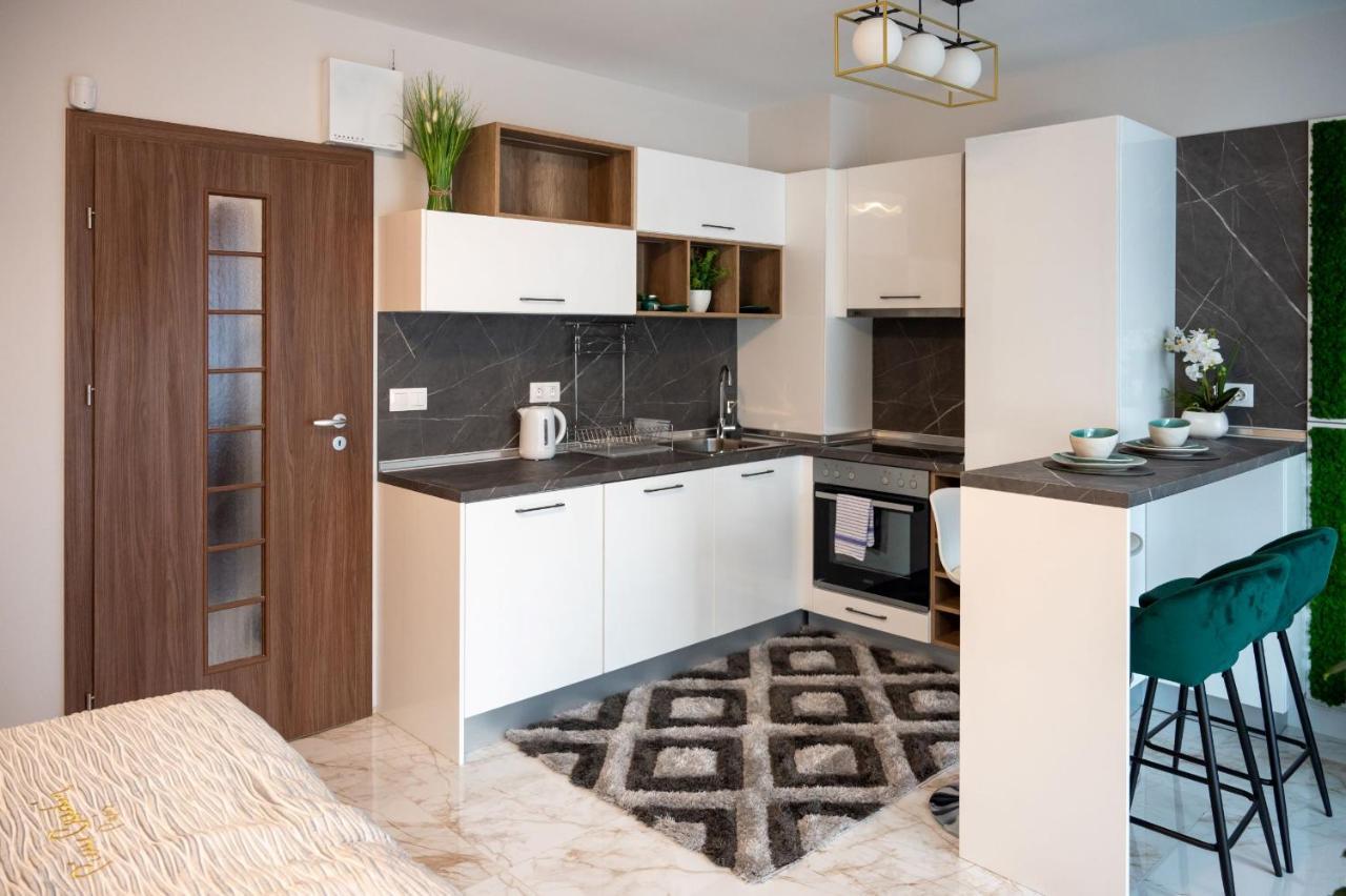 Modern Central Studio Apartment Sofia Luaran gambar